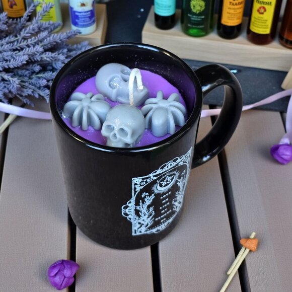 Handmade ✦ BlackCraft Cult Mug Candle ✦ Brandy Cinnamon Soy Wax Skull Spider NWT - Picture 4 of 6